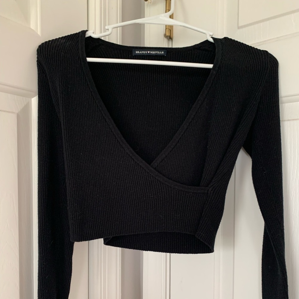 Brandy Melville Ribbed V Neck Long Sleeve Back Sweater Top